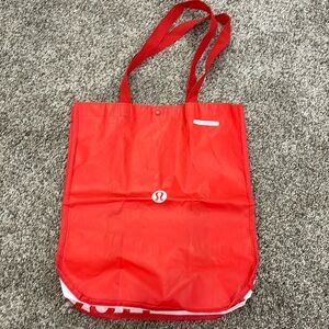 Lululemon tote bag